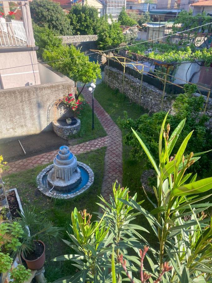 Gather Inn Guest House Shkodër Екстериор снимка