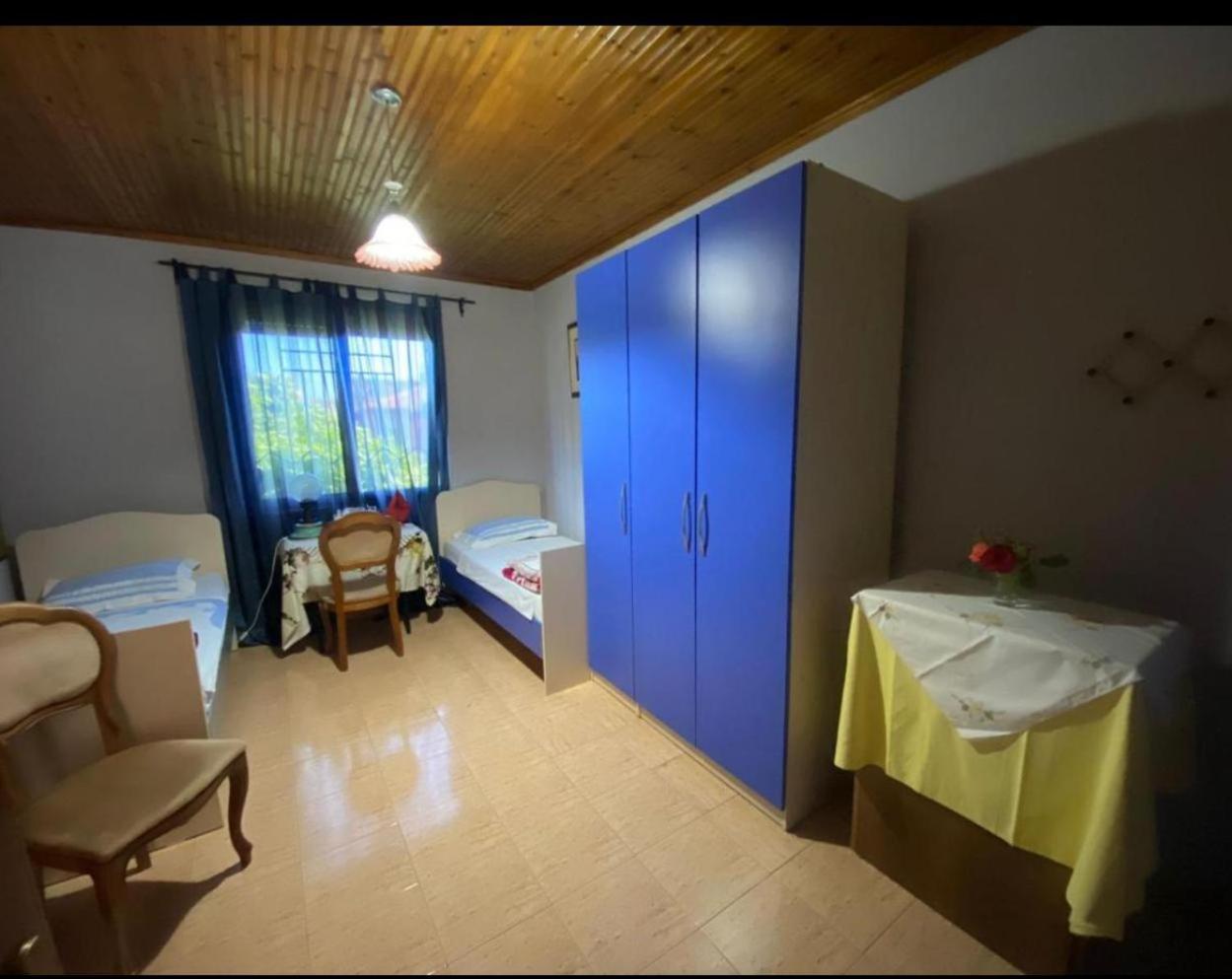 Gather Inn Guest House Shkodër Екстериор снимка
