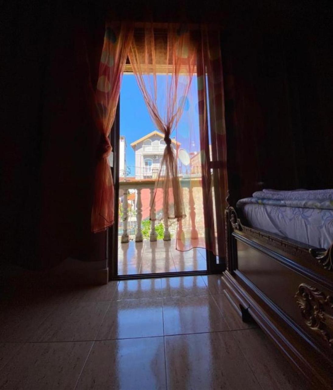 Gather Inn Guest House Shkodër Екстериор снимка