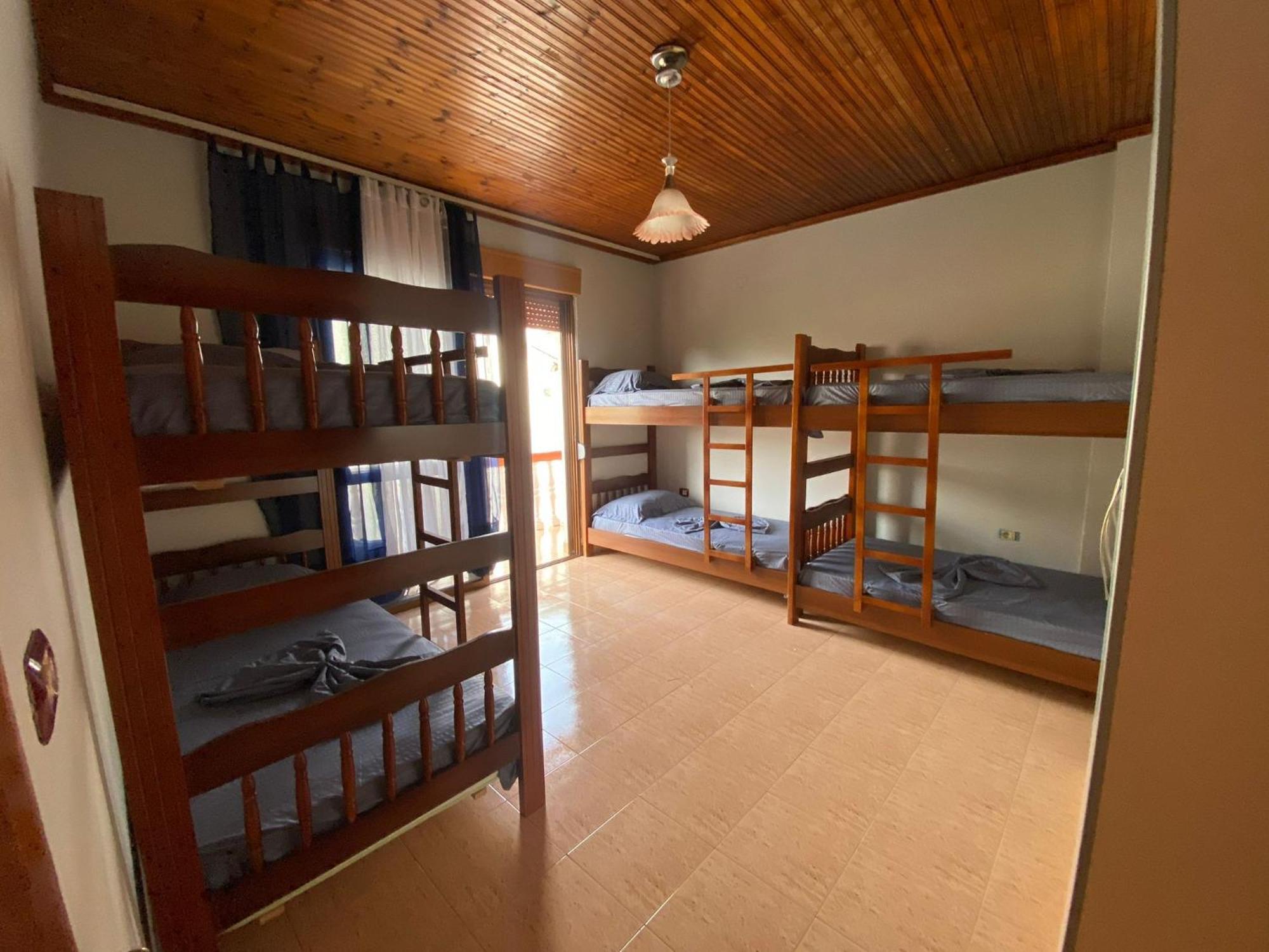 Gather Inn Guest House Shkodër Екстериор снимка