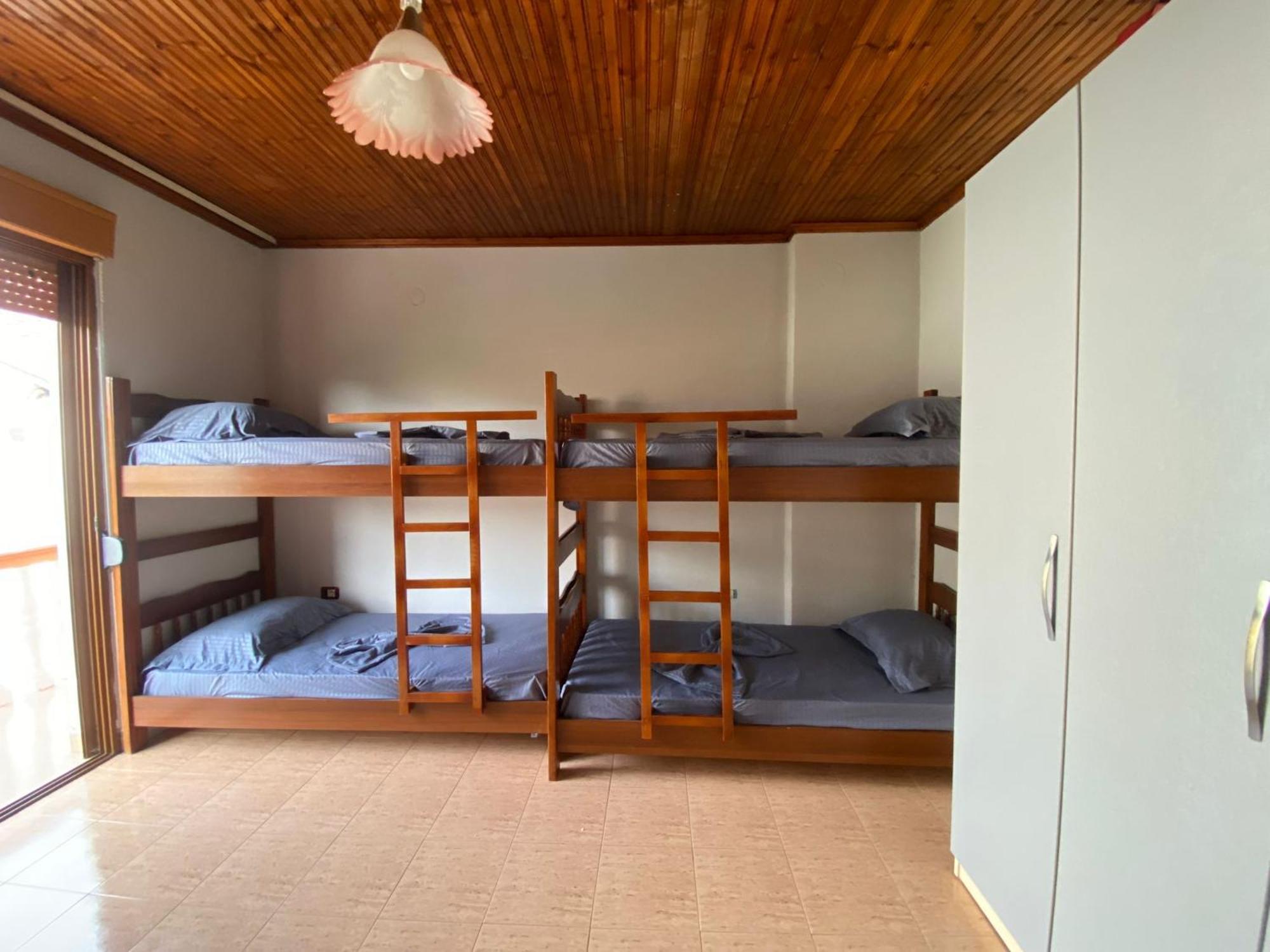 Gather Inn Guest House Shkodër Екстериор снимка