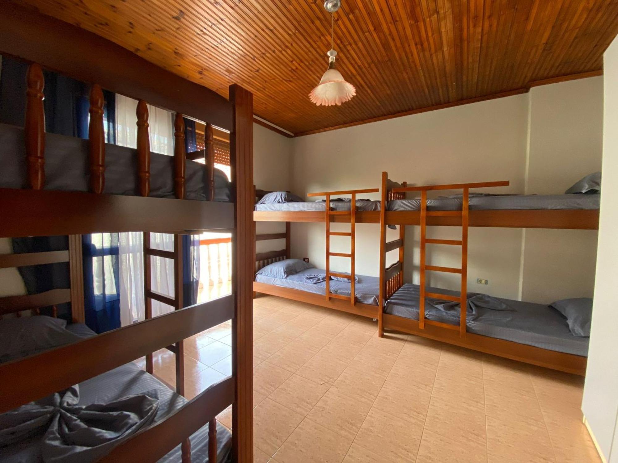 Gather Inn Guest House Shkodër Екстериор снимка
